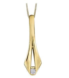 Yellow Gold Canadian Diamond Pendant Necklace.