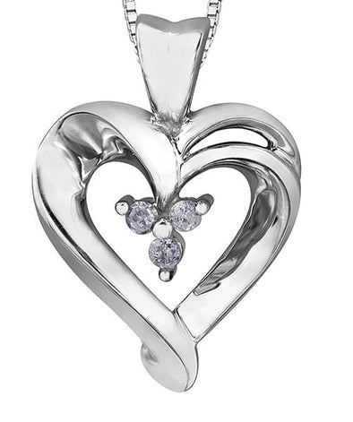 White Gold Diamond Heart Pendant Necklace.