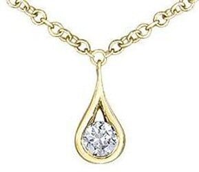 Yellow Gold Canadian Diamond Pendant Necklace.