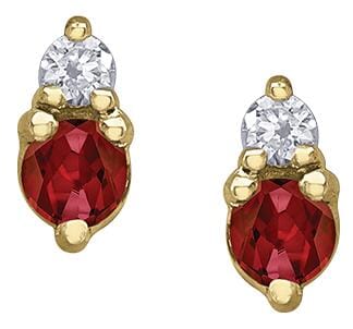 Yellow Gold Garnet Stud Earrings.